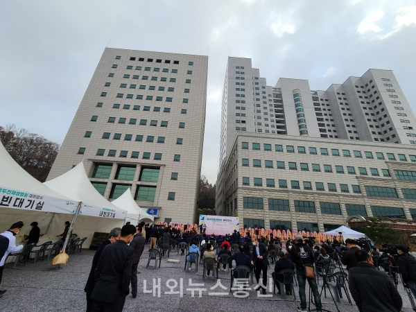 건축이 중단되었다가 오늘 재착공식을 가진 동두천제생병원 전경 (사진=이영진 기자)